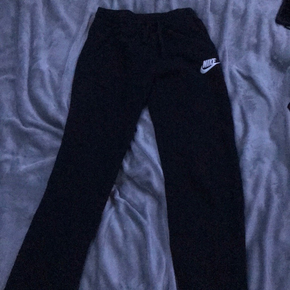Girls Nike sweatpants